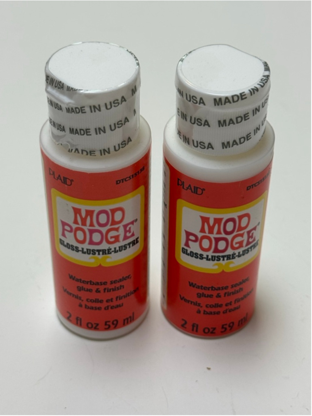 Plaid Mod Podge Gloss Lustre Waterbase Sealer Glue & Finish 2x 2oz bottles